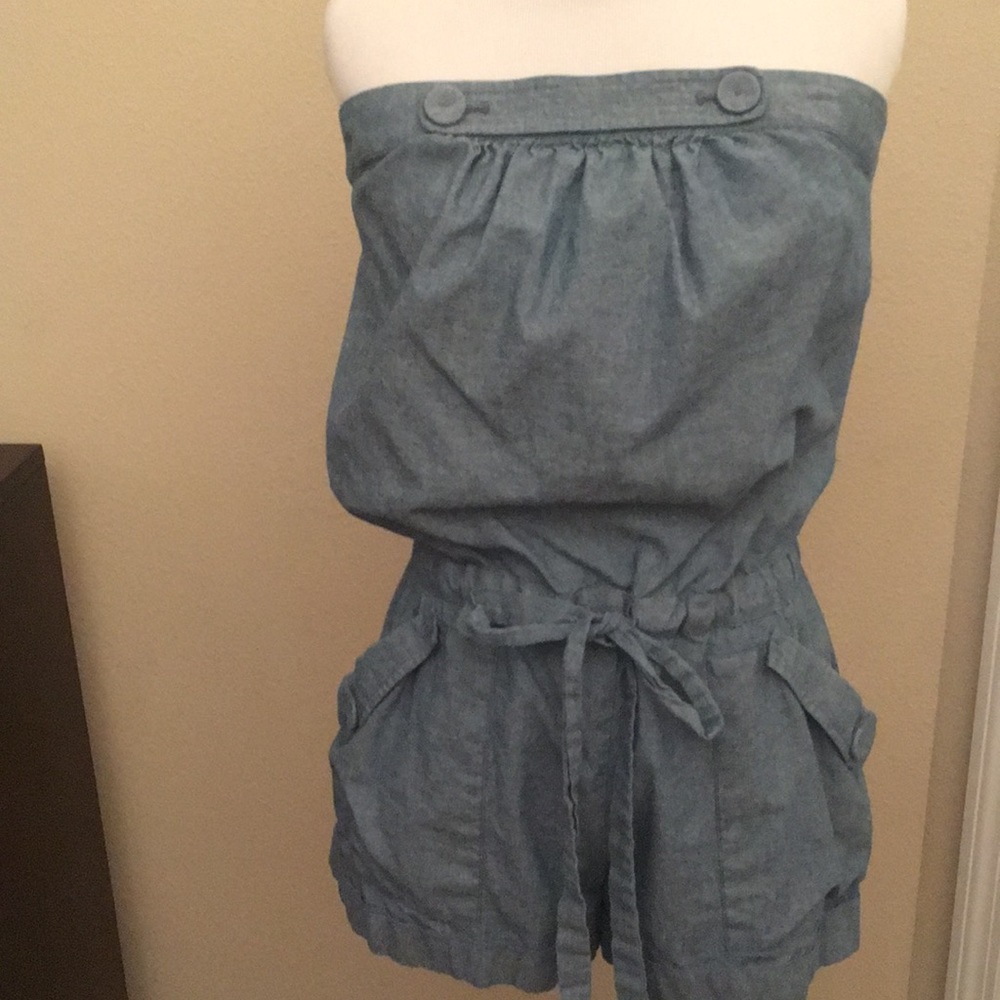 BCBG shorts outfit